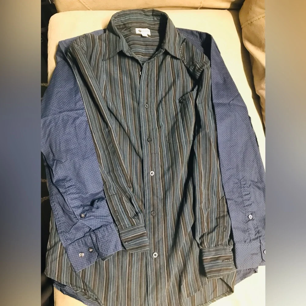 2 pcs MENS  HAGGAR & AXIST long-sleeved dress shirt used very good condition - Picture 11 of 14